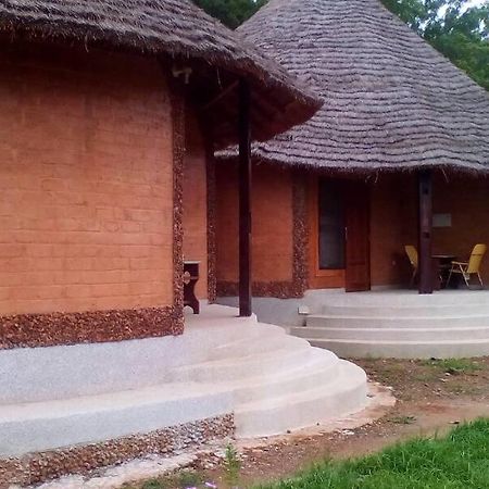 Tendaba Camp Hotel Exterior foto
